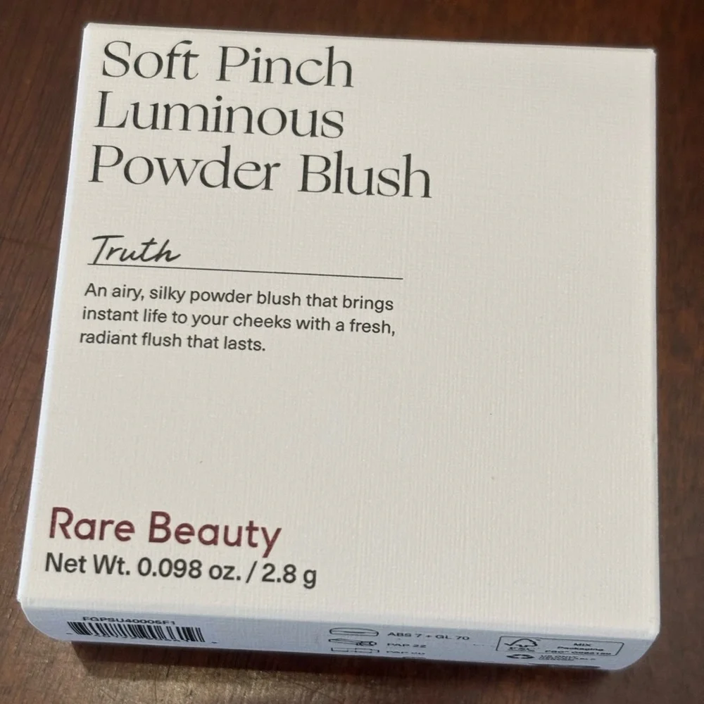 Rare Beauty Soft Pinch luminous Powder Blush Truth is color NIB